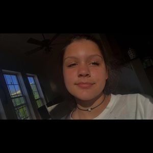 Meet your Posher, Carli